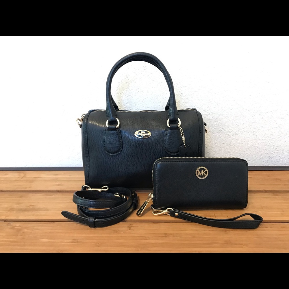 Authentic Crossbody bag Coach and wallet MK